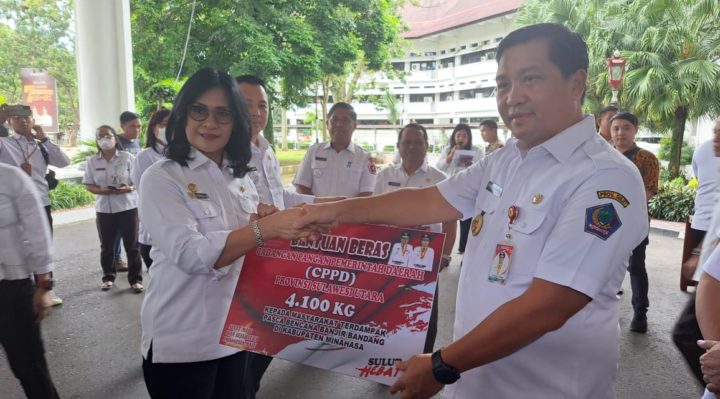 Wagub Steven Kandouw Serahkan Bantuan Beras di Minahasa dan Talaud yang Terdampak Bencana