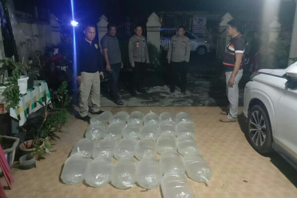 Polres Bitung Gagalkan Peredaran Ratusan Liter Captikus di Kota Cakalang