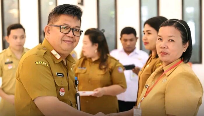 Sekda Sitaro Hadiri Bimtek Penerapan Kurikulum Merdeka, Dorong Sinergi Dalam Pendidikan