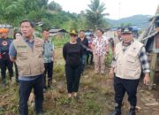 Kumendong Dampingi Kandouw Tinjau Lokasi Banjir dan Longsor di Minahasa