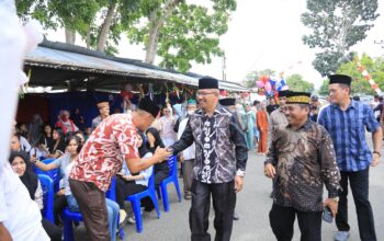 Pj Wali Kota Silaturahmi Lebaran Ketupat di Molinow, Pontodon, dan Moyag