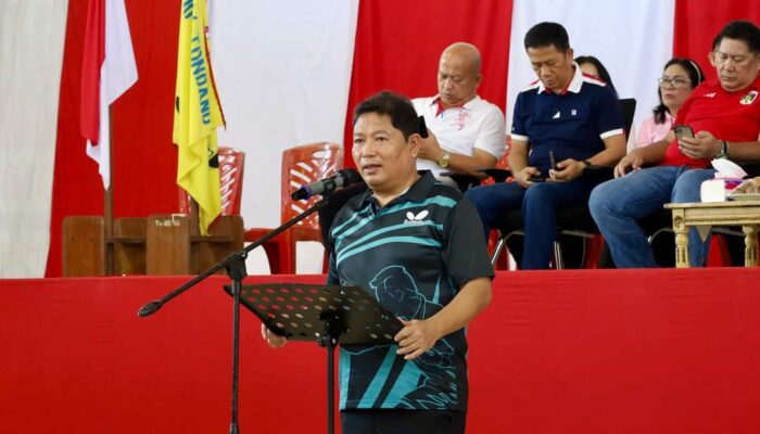 Bupati Kumendong Buka Turnamen Tenis Meja Bupati Minahasa Cup 2024