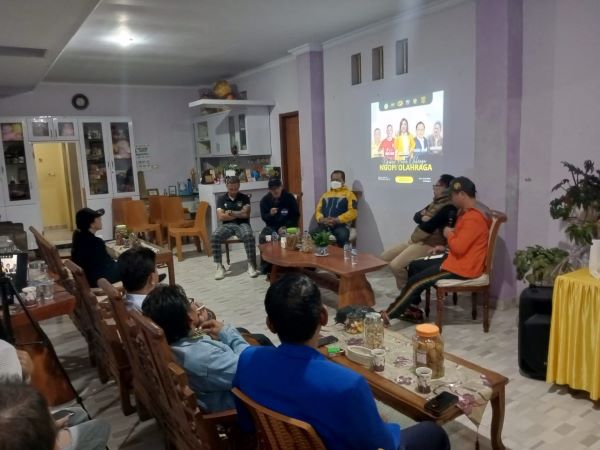 Miky Junita linda Wenur, Dirga Lasut, Stefanus BAN Liow