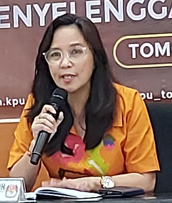 Tomohon, KPU, PPS, Albertien G Vierna Pijoh